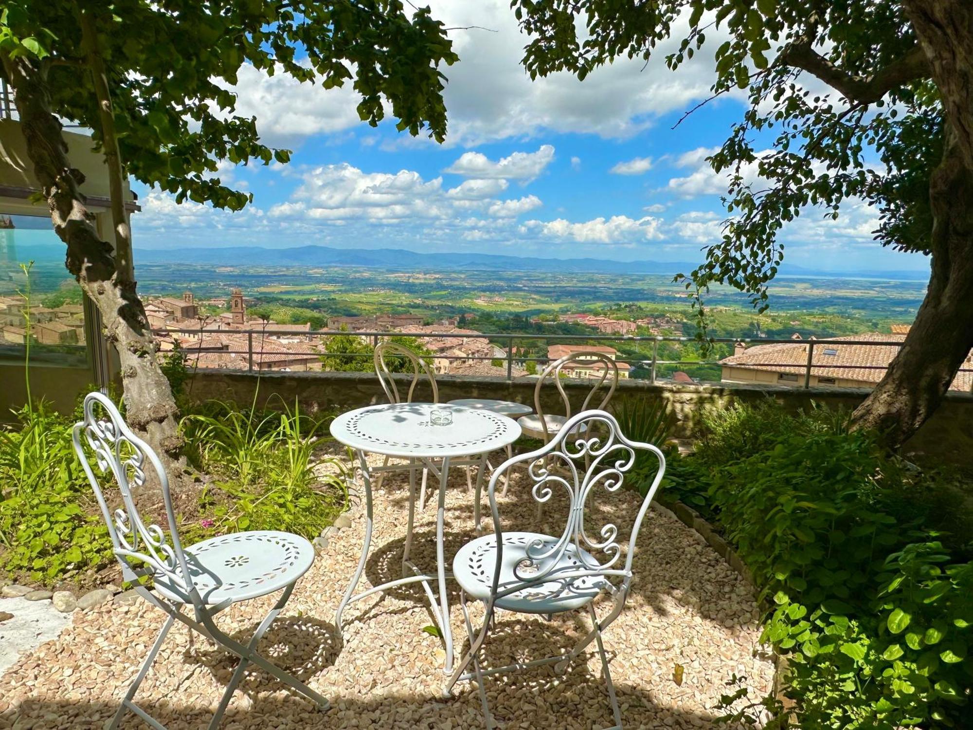 Centro Montepulciano Rooms ภายนอก รูปภาพ
