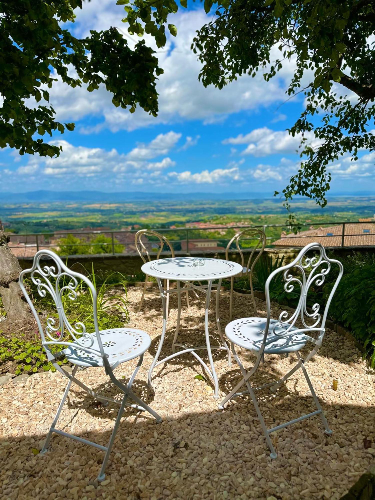 Centro Montepulciano Rooms ภายนอก รูปภาพ