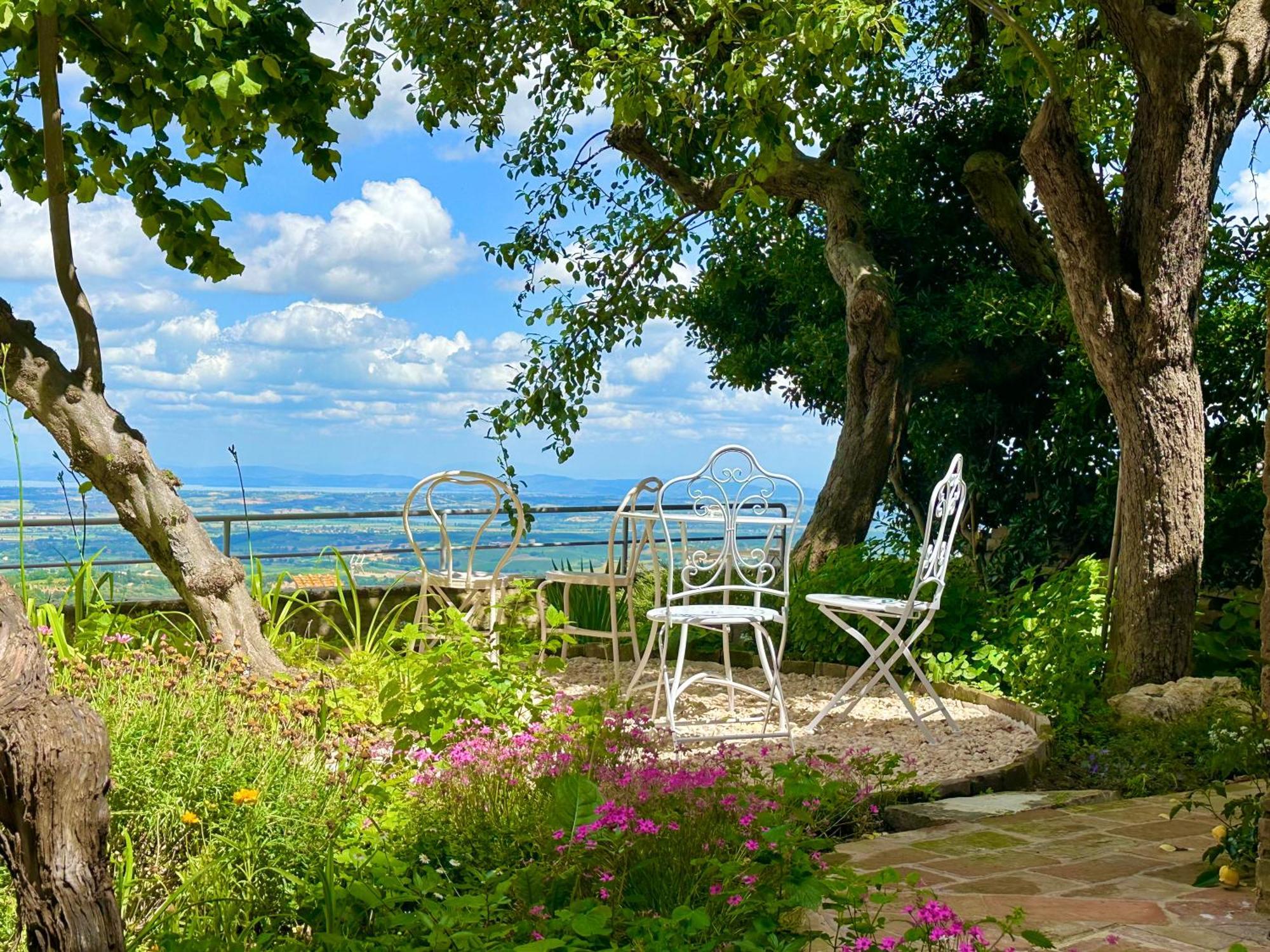 Centro Montepulciano Rooms ภายนอก รูปภาพ
